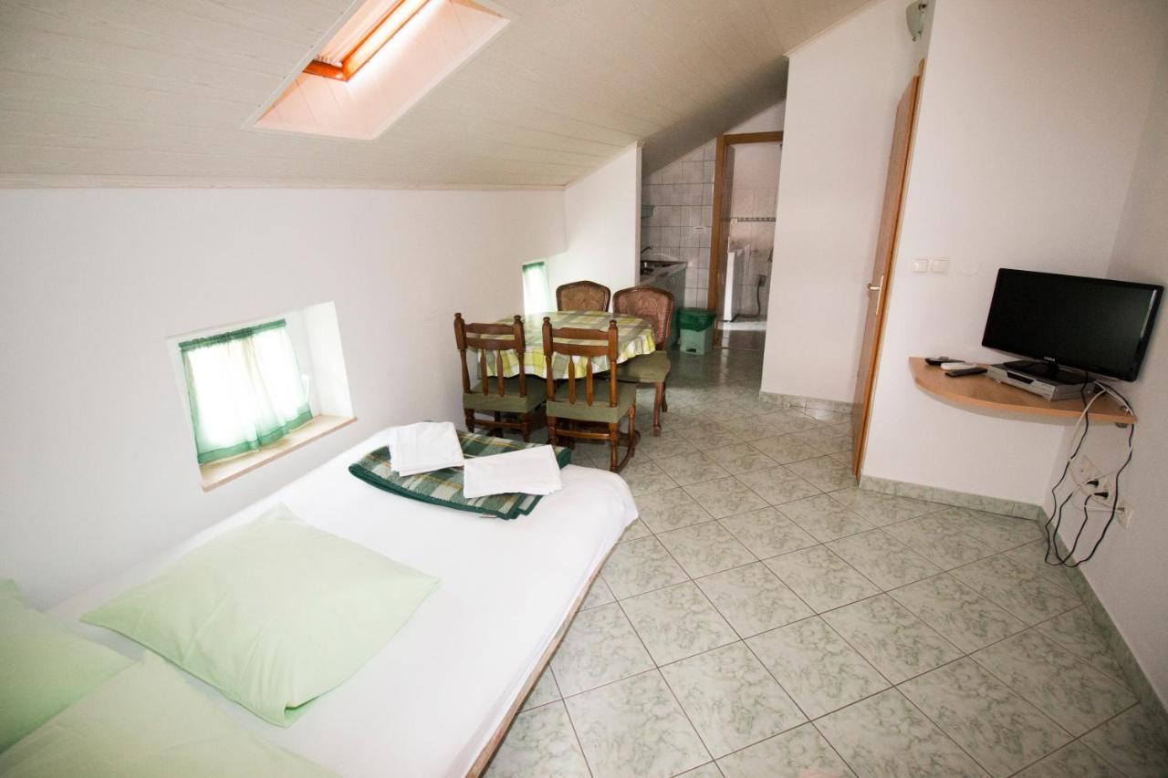 Omis - Michy Apartments Dış mekan fotoğraf
