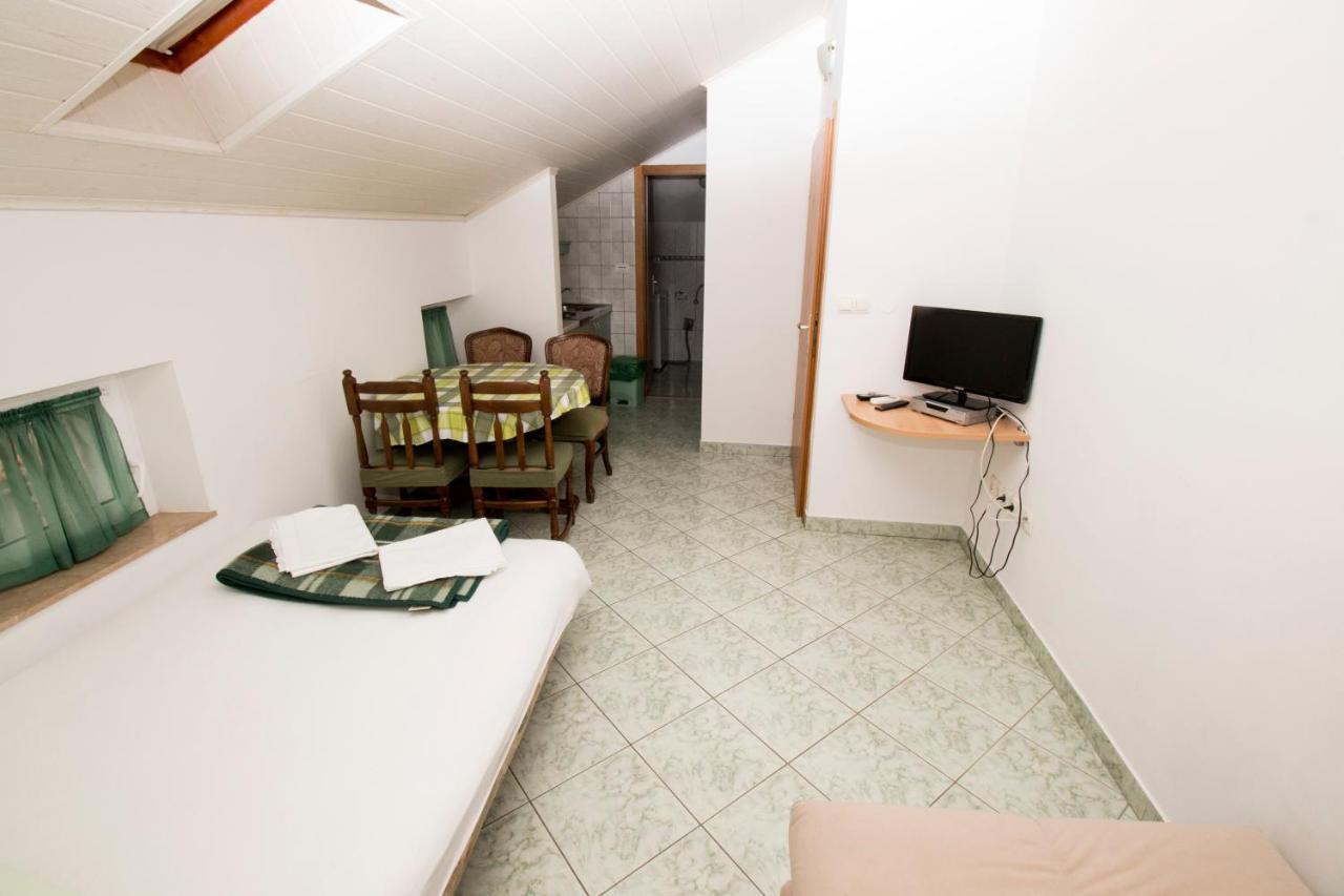 Omis - Michy Apartments Dış mekan fotoğraf